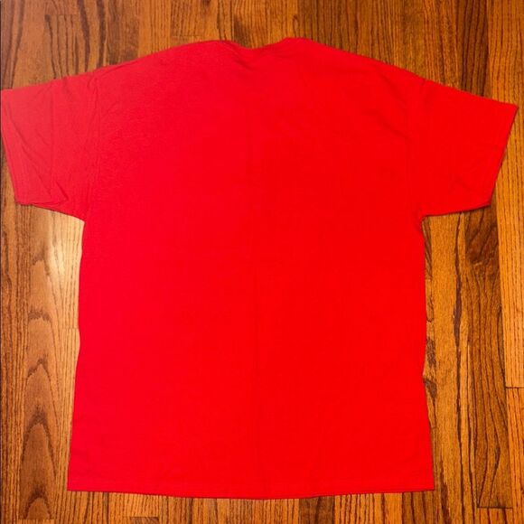 DISNEY NEW Red Mickey DAD Graphic Tee Size L - Picture 3 of 3